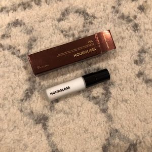 NIB Hourglass Veil Mineral Primer